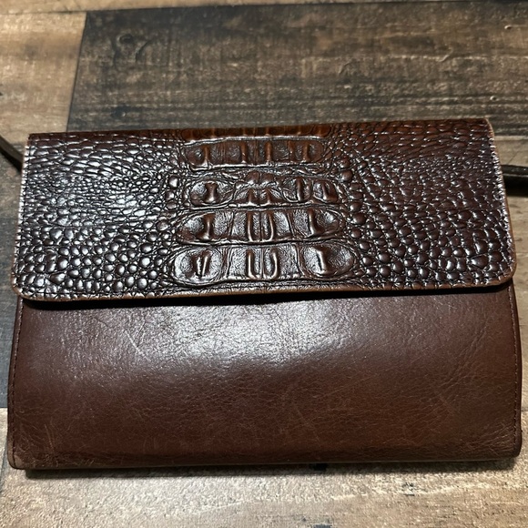 Brighton Leather Croc Embossed Crossbody - Picture 4 of 10